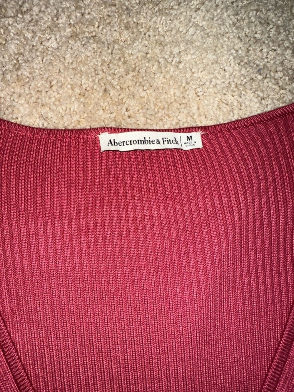 Abercrombie & Fitch Ribbed Deep V Long Sleeve bodysuit Top - Raspberry Pink - Picture 3 of 3